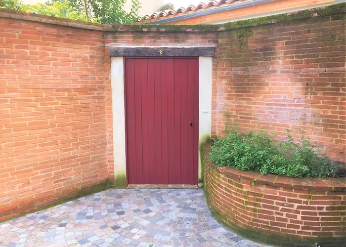 Апартаменты La Maisonnette De La Concorde Au Coeur De Муасак